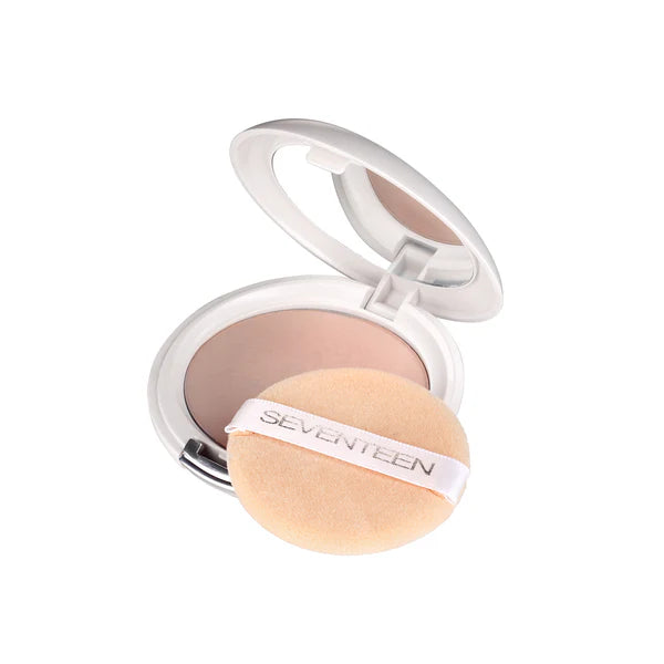 Seventeen Natural Silky Compact Powder SPF15 بودرة حجر